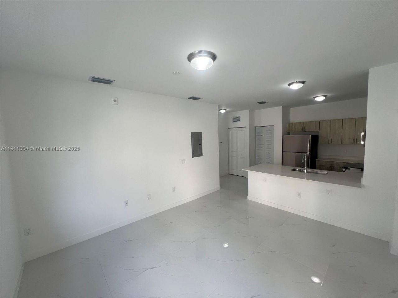 1010 SW 69th Ave, Unit 212, Miami, FL 33144 Photo