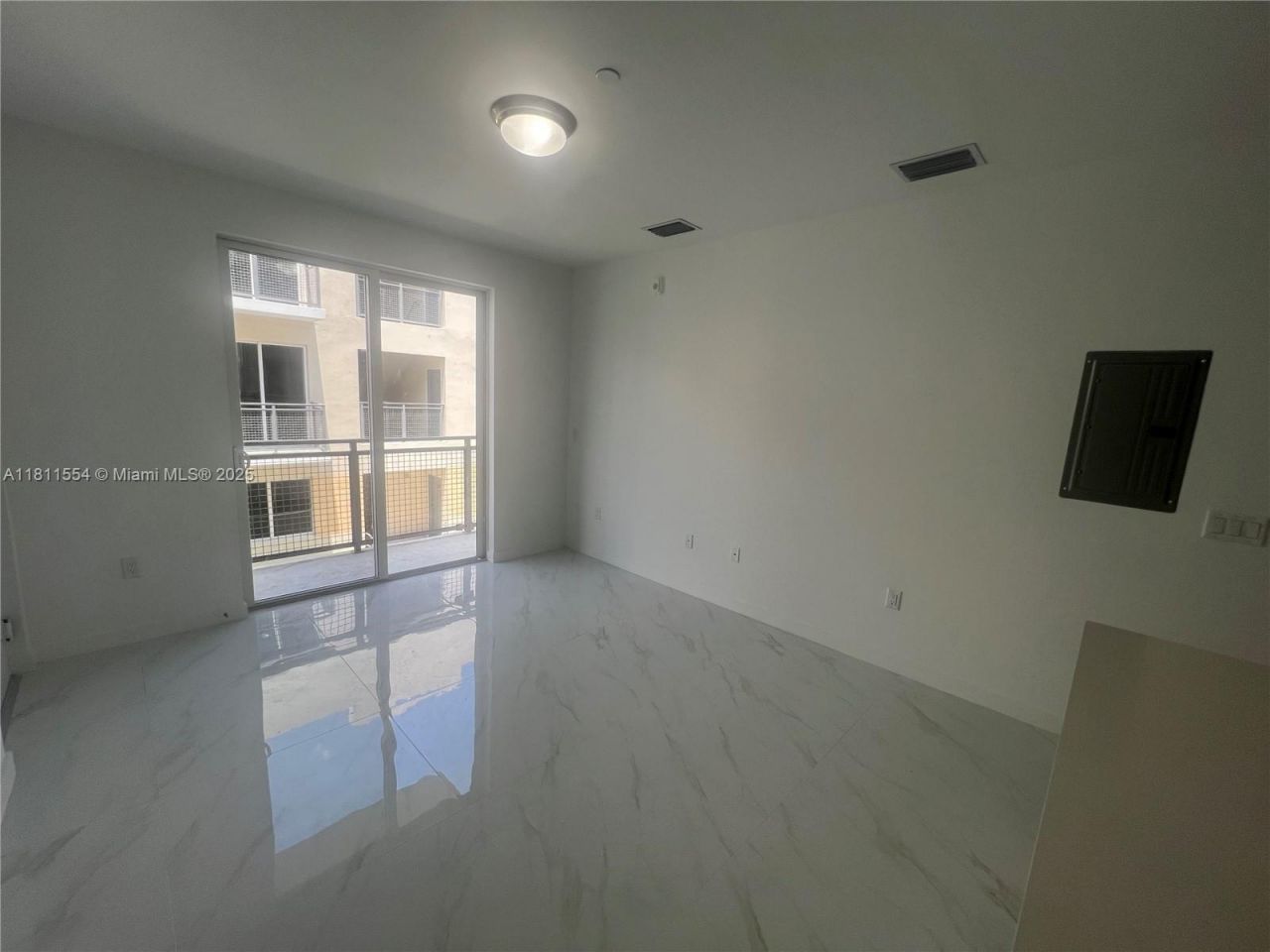1010 SW 69th Ave, Unit 212, Miami, FL 33144 Photo