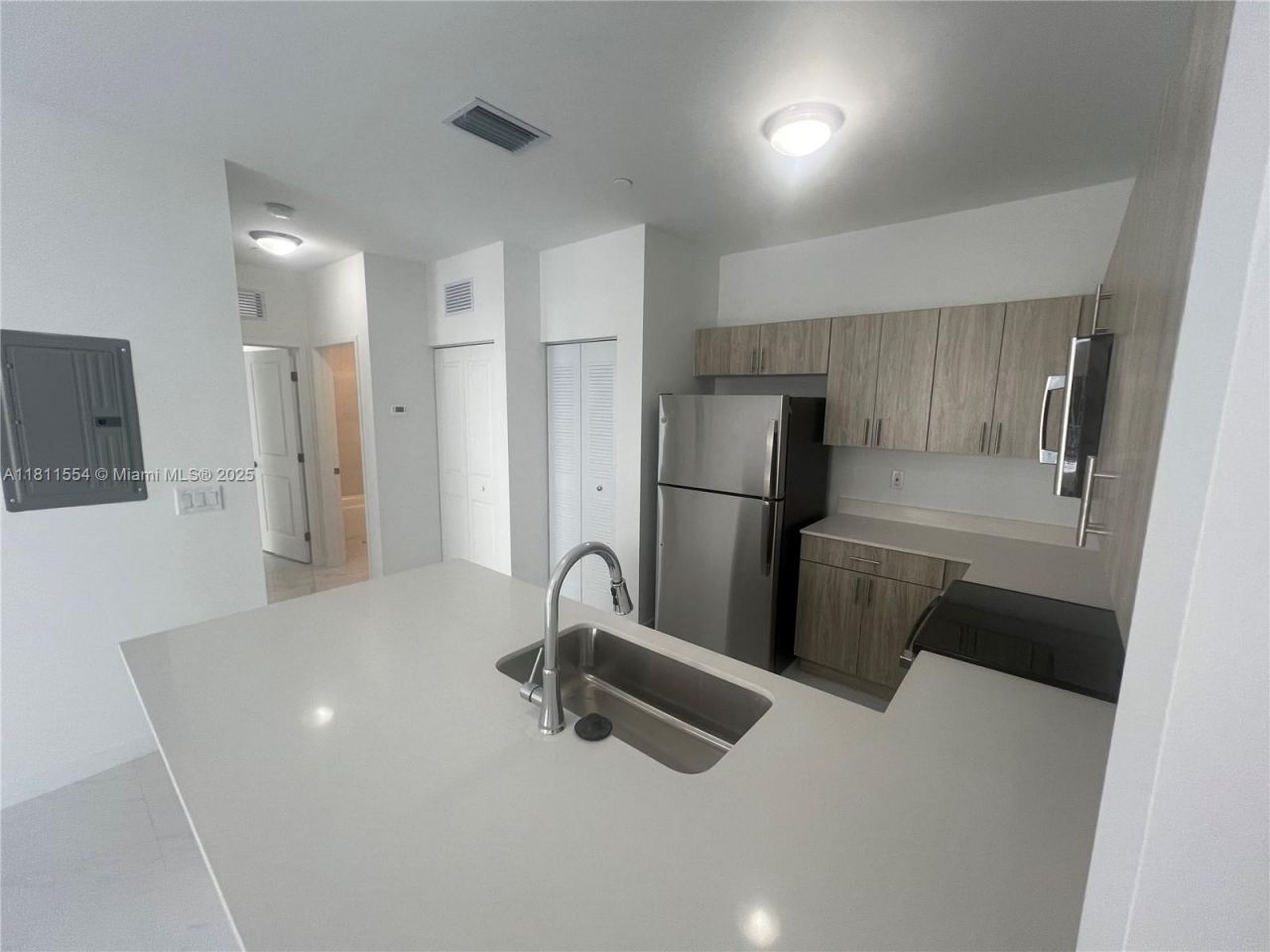 1010 SW 69th Ave, Unit 212, Miami, FL 33144 Photo