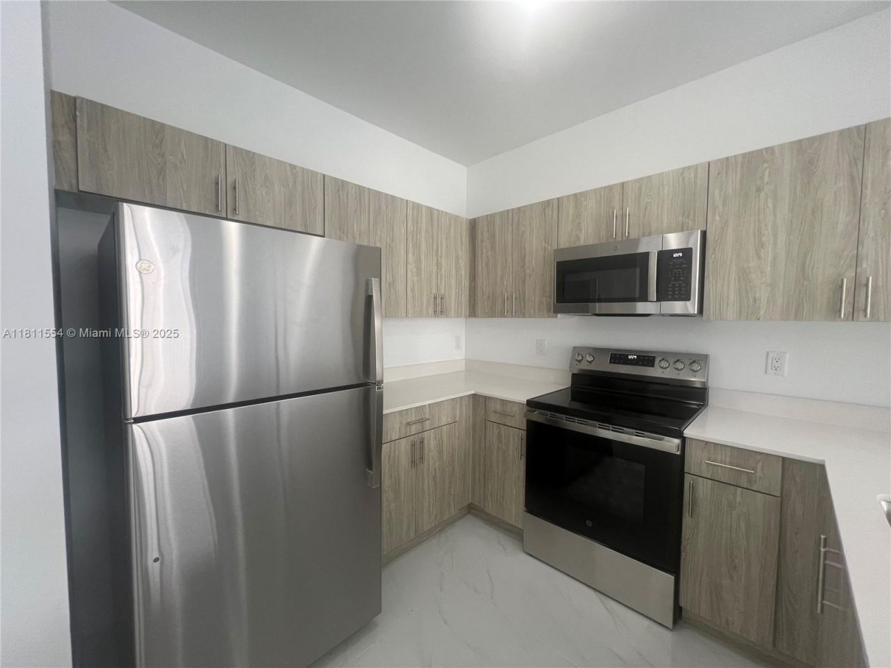 1010 SW 69th Ave, Unit 212, Miami, FL 33144 Photo