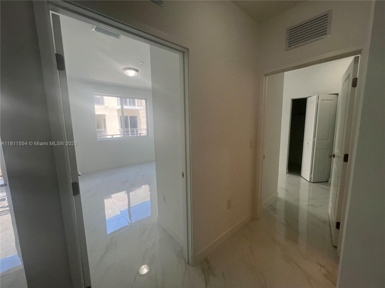 1010 SW 69th Ave, Unit 212, Miami, FL 33144 Photo