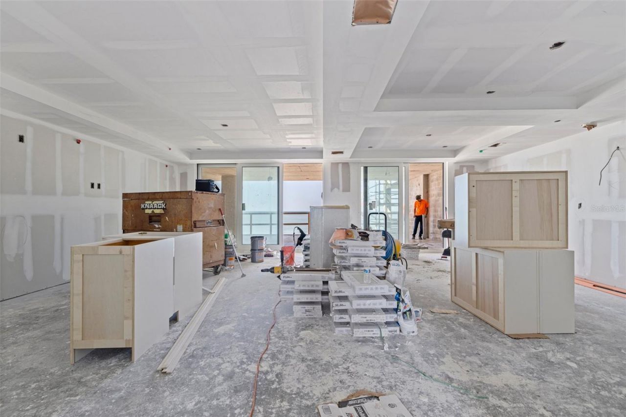 14048 Gulf Boulevard, Unit 302, Madeira Beach, FL 33708 Photo