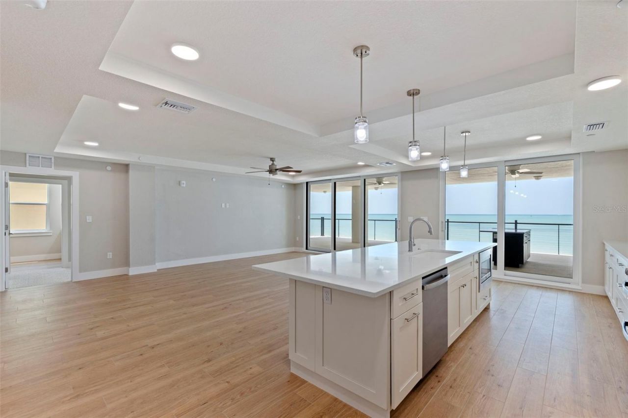 14048 Gulf Boulevard, Unit 302, Madeira Beach, FL 33708 Photo