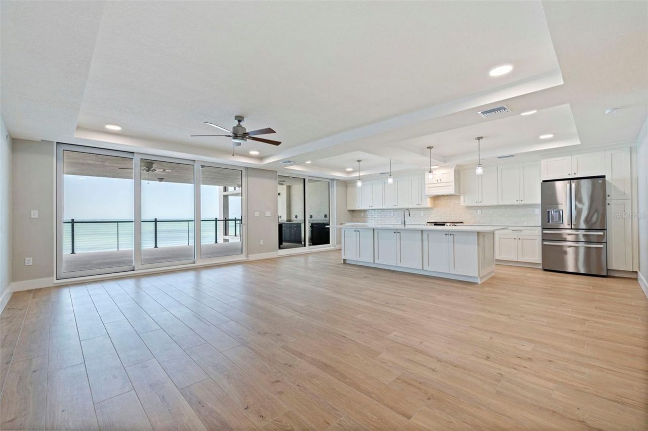 14048 Gulf Boulevard, Unit 302, Madeira Beach, FL 33708 Photo