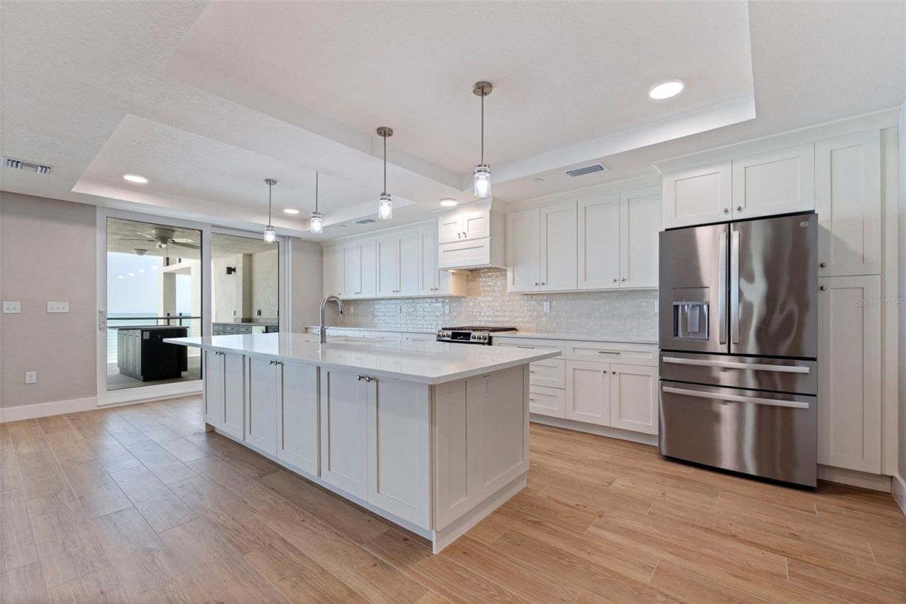 14048 Gulf Boulevard, Unit 302, Madeira Beach, FL 33708 Photo