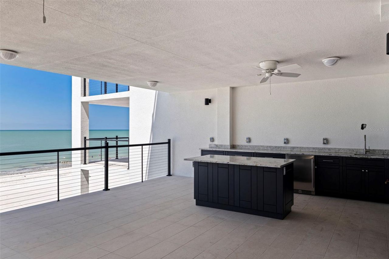 14048 Gulf Boulevard, Unit 302, Madeira Beach, FL 33708 Photo