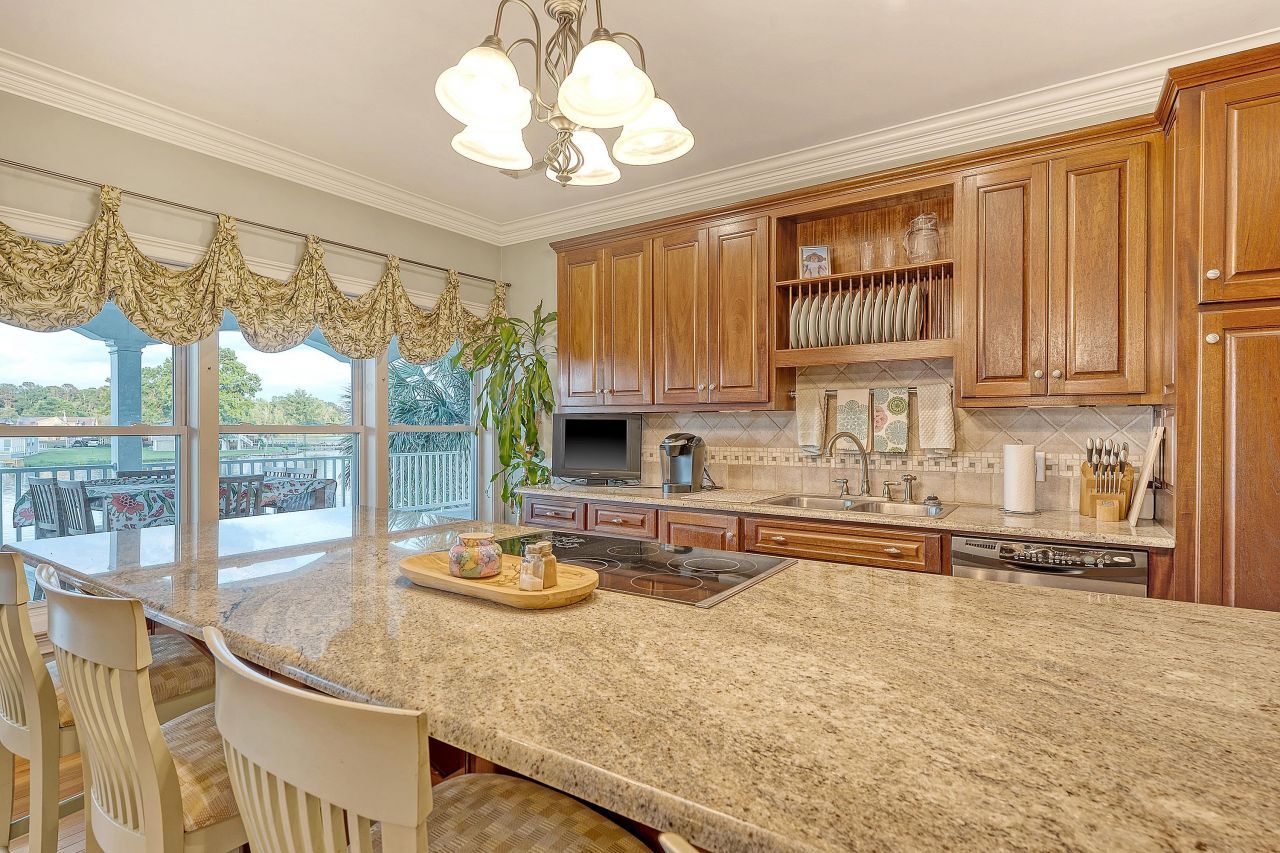 2039 Lake Marion Shores Road Photo 14