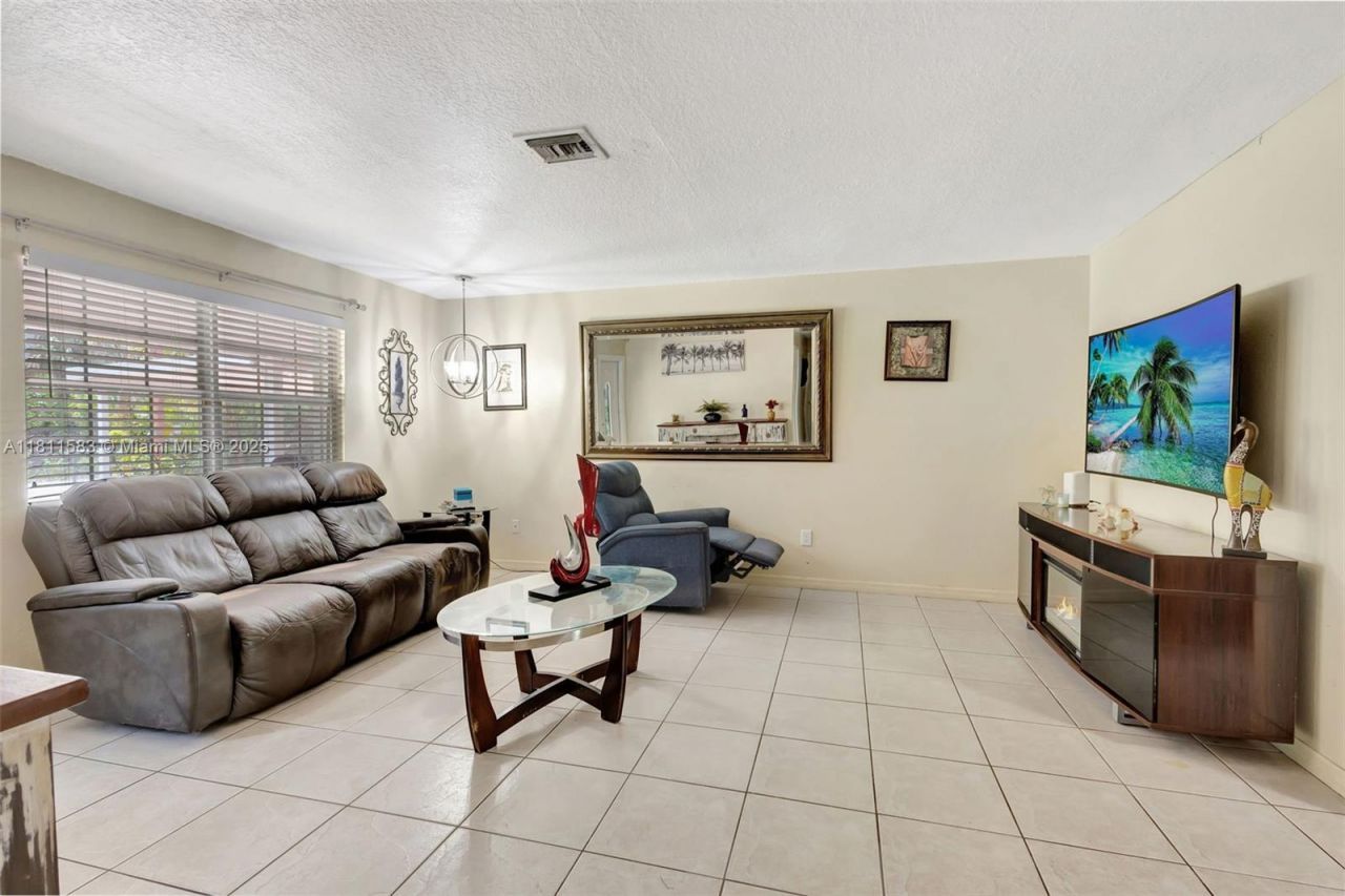 4035 N 110th Ave N, West Palm Beach, FL 33411 Photo