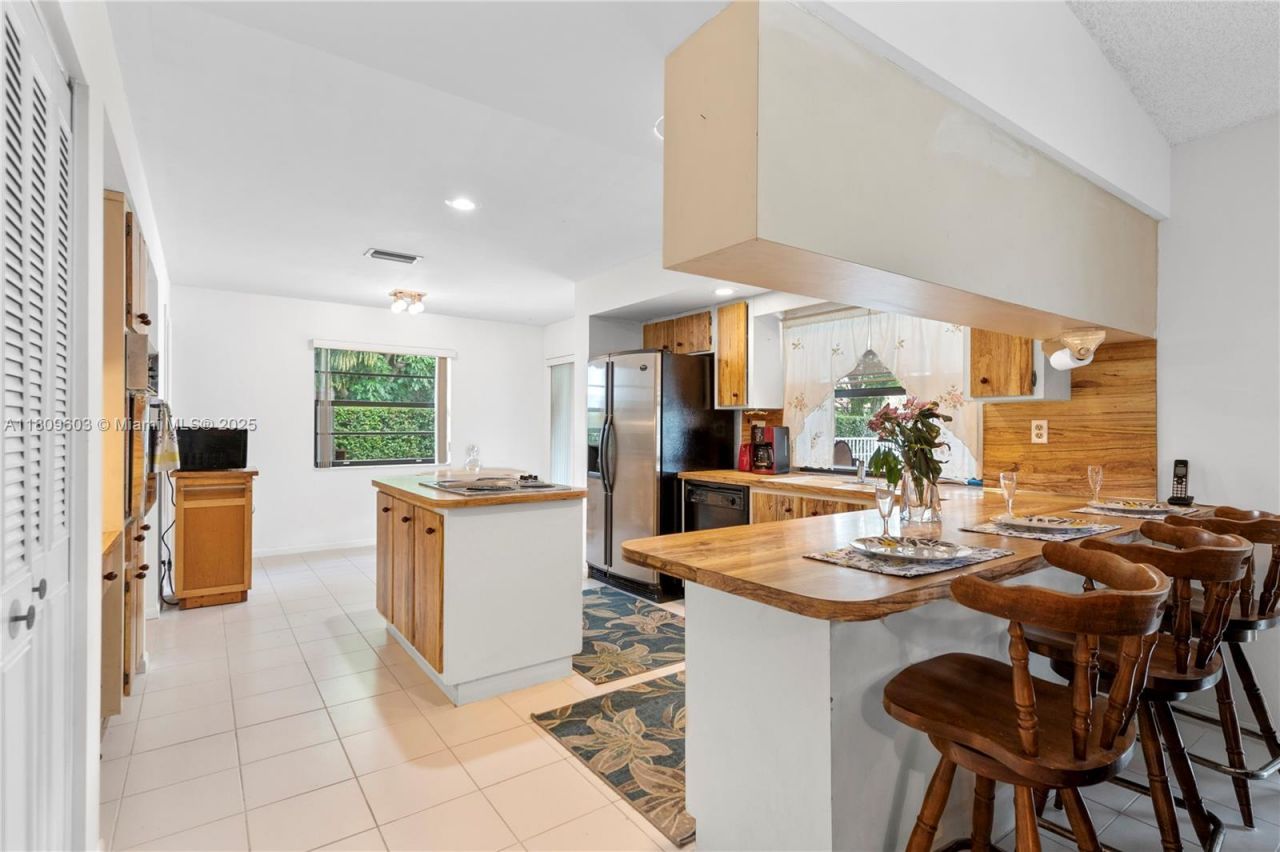 988 NW 110th Ave, Coral Springs, FL 33071 Photo