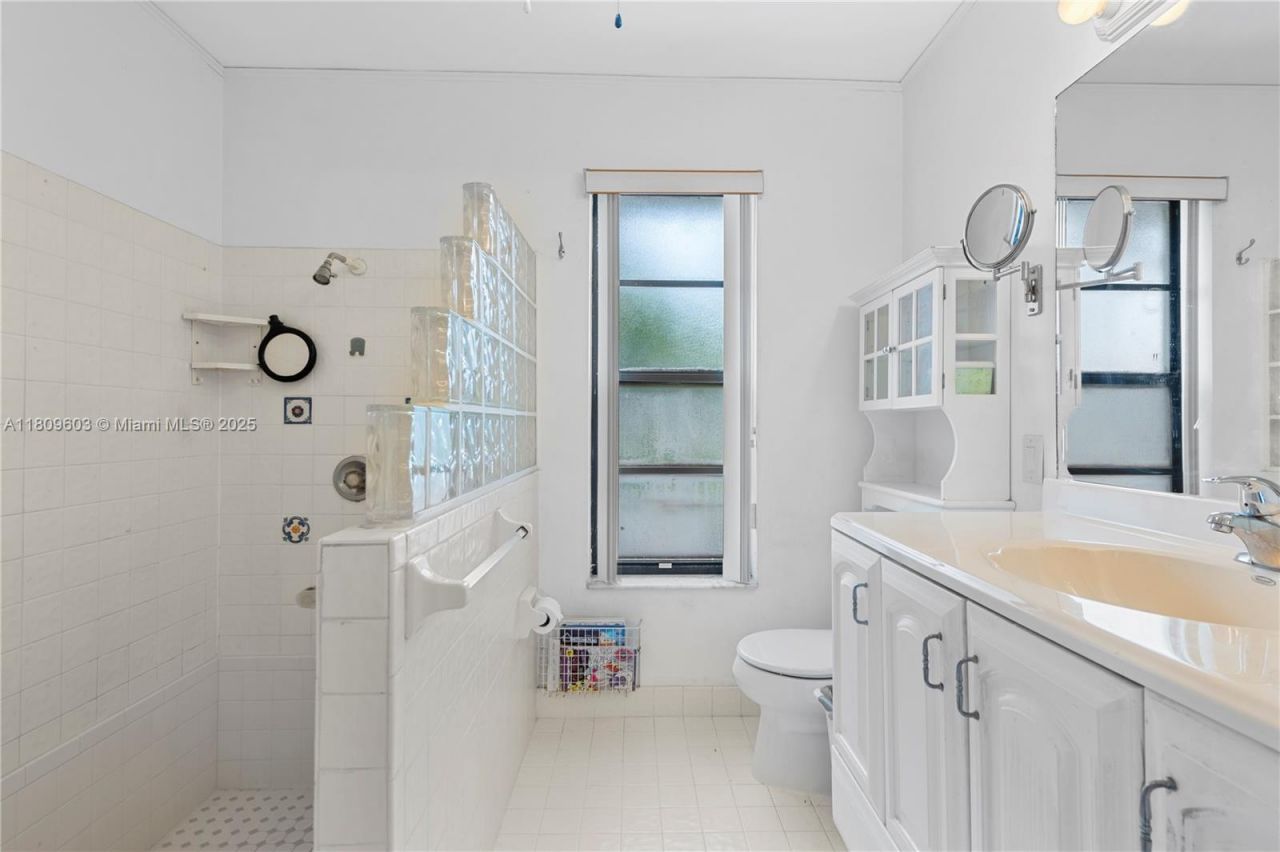 988 NW 110th Ave, Coral Springs, FL 33071 Photo