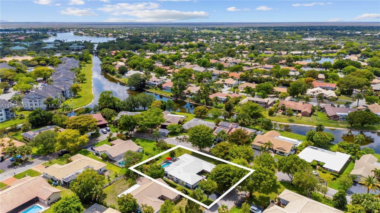 988 NW 110th Ave, Coral Springs, FL 33071 Photo