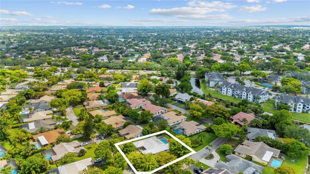 988 NW 110th Ave, Coral Springs, FL 33071 Photo