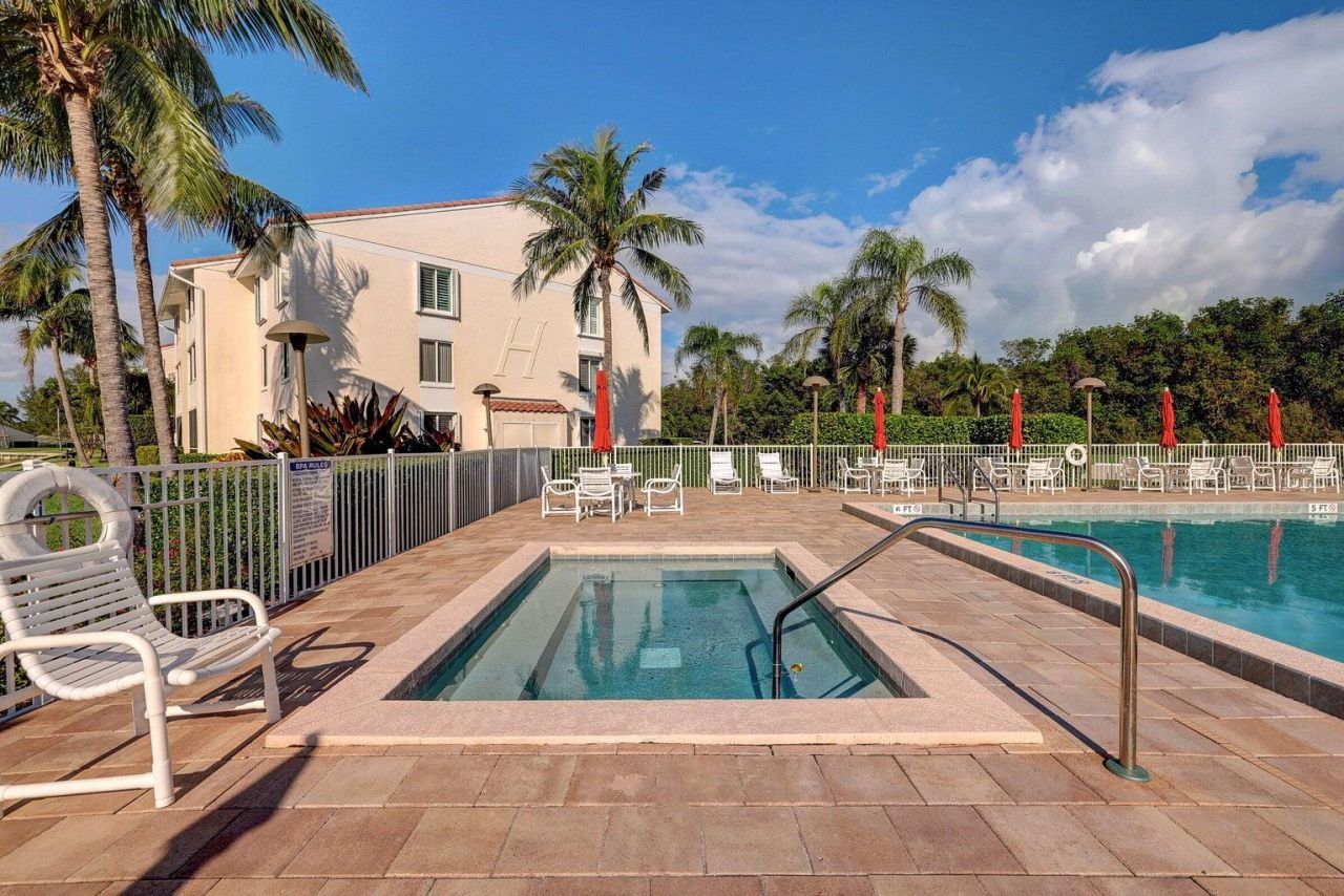 4468 NE Ocean Boulevard, Unit 105-B3, Jensen Beach, FL 34957 Photo