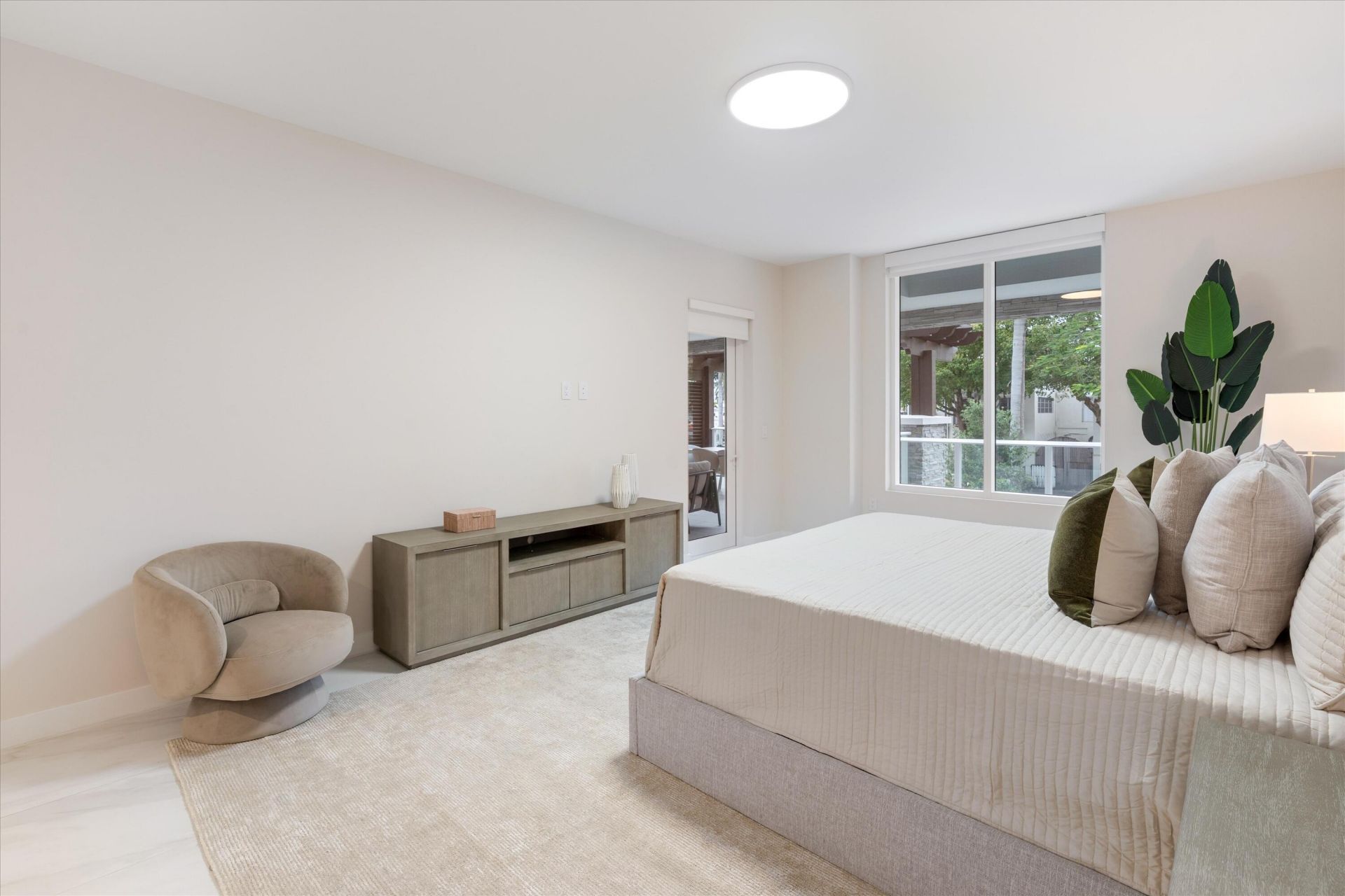 220 SE Mizner Boulevard, Unit 409, Boca Raton, FL 33432 Photo