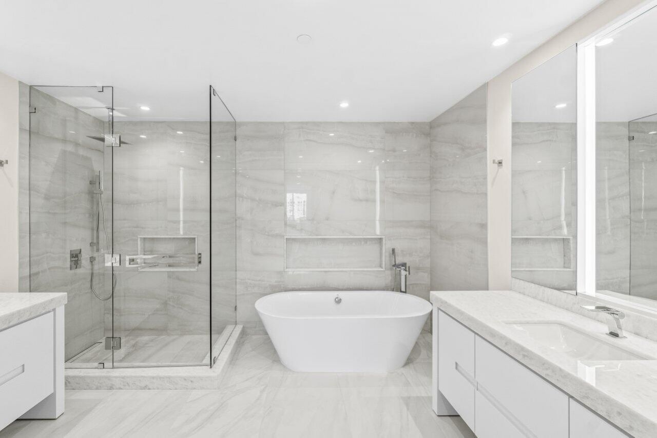 220 SE Mizner Boulevard, Unit 409, Boca Raton, FL 33432 Photo