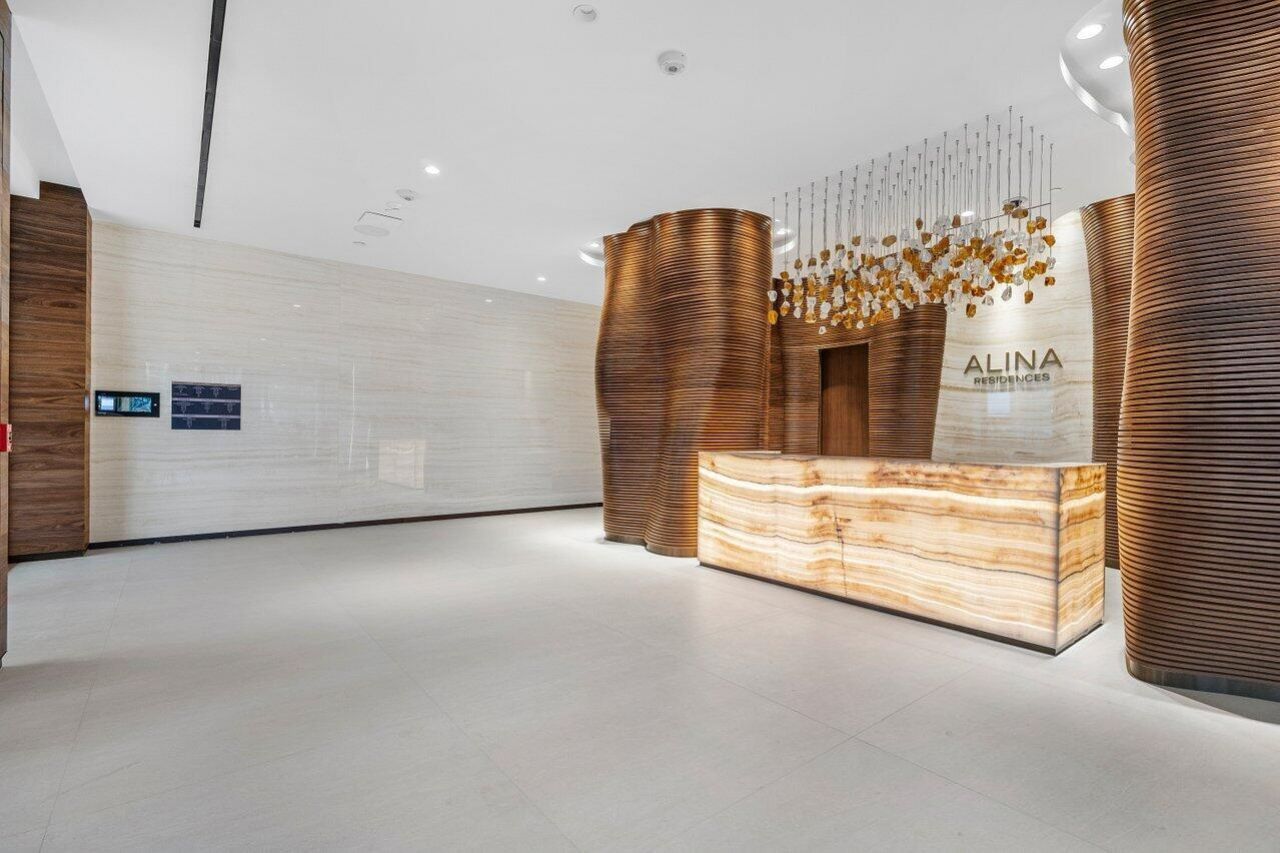 220 SE Mizner Boulevard, Unit 409, Boca Raton, FL 33432 Photo