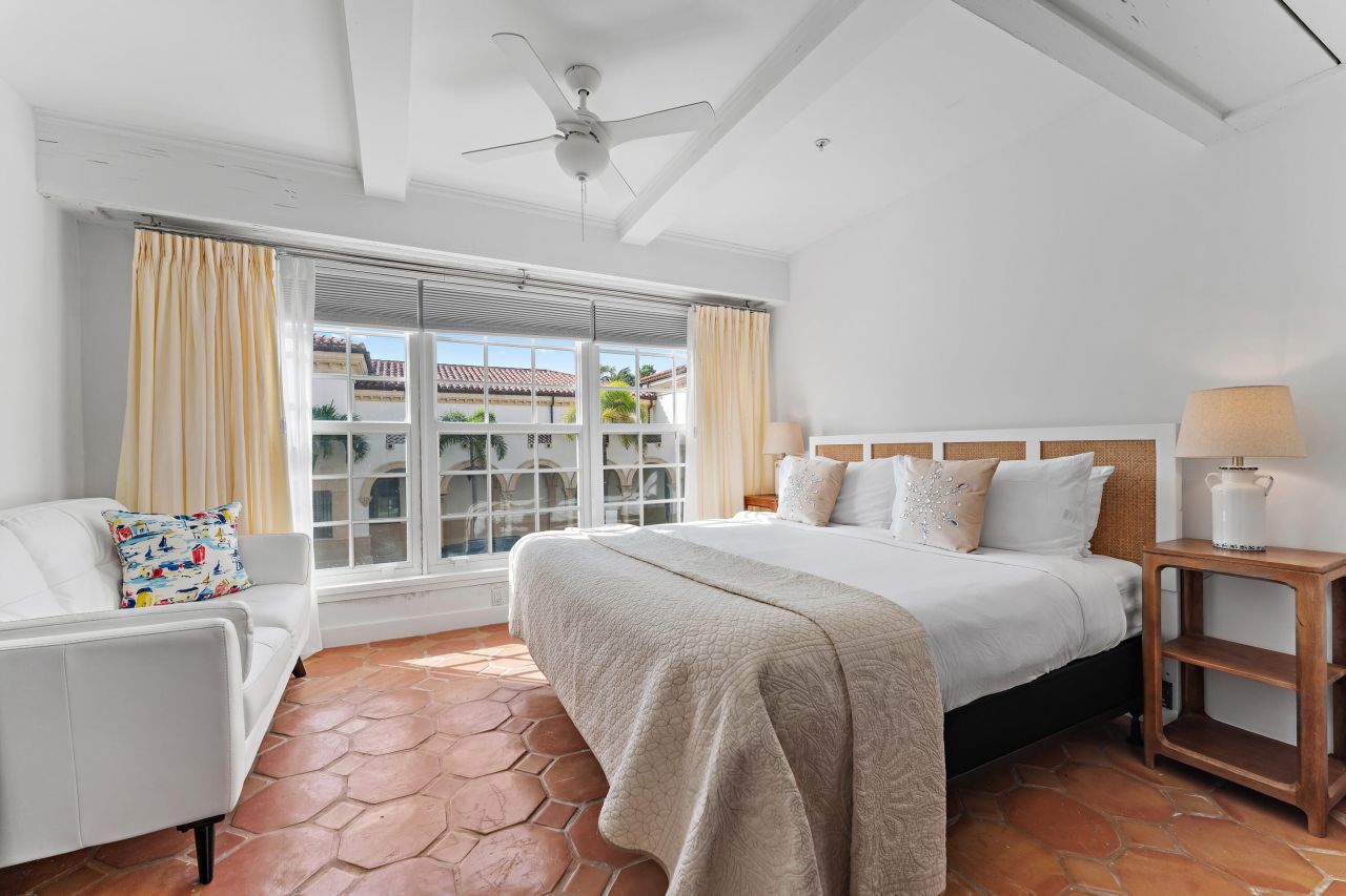 235 Sunrise Avenue, Unit 1107 & 110, Palm Beach, FL 33480 Photo