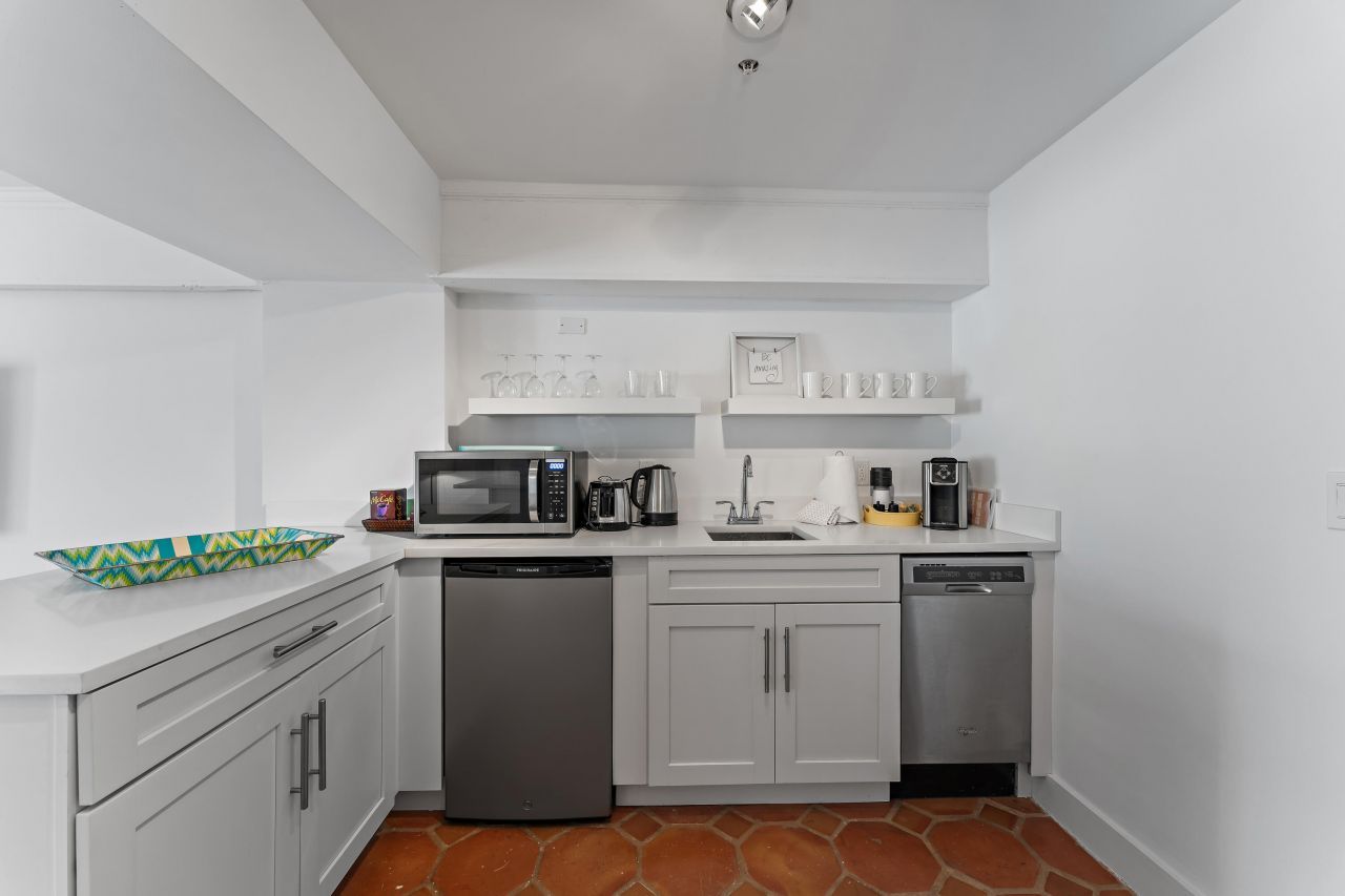 235 Sunrise Avenue, Unit 1107 & 110, Palm Beach, FL 33480 Photo