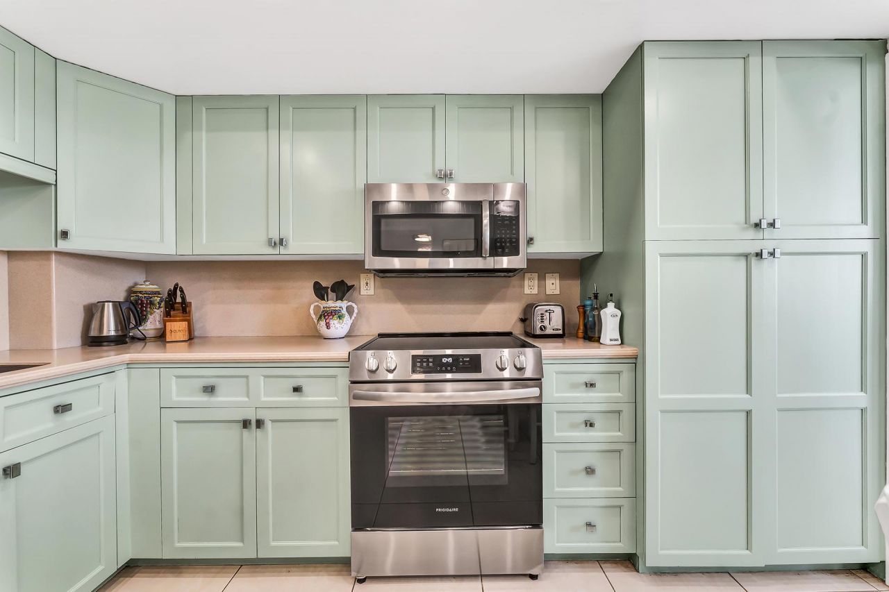 3180 S Ocean Drive, Unit 316, Hallandale Beach, FL 33009 Photo