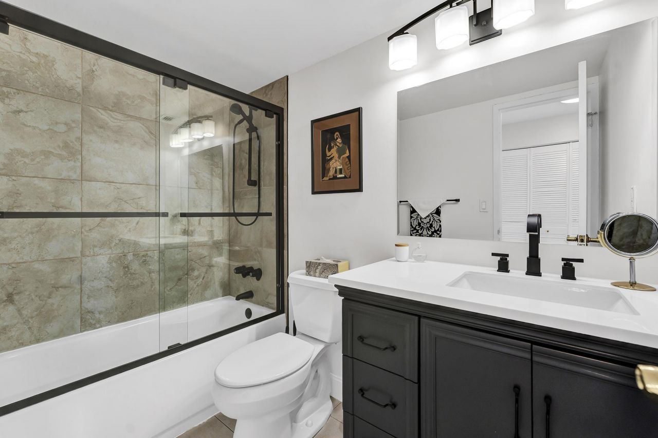 3180 S Ocean Drive, Unit 316, Hallandale Beach, FL 33009 Photo