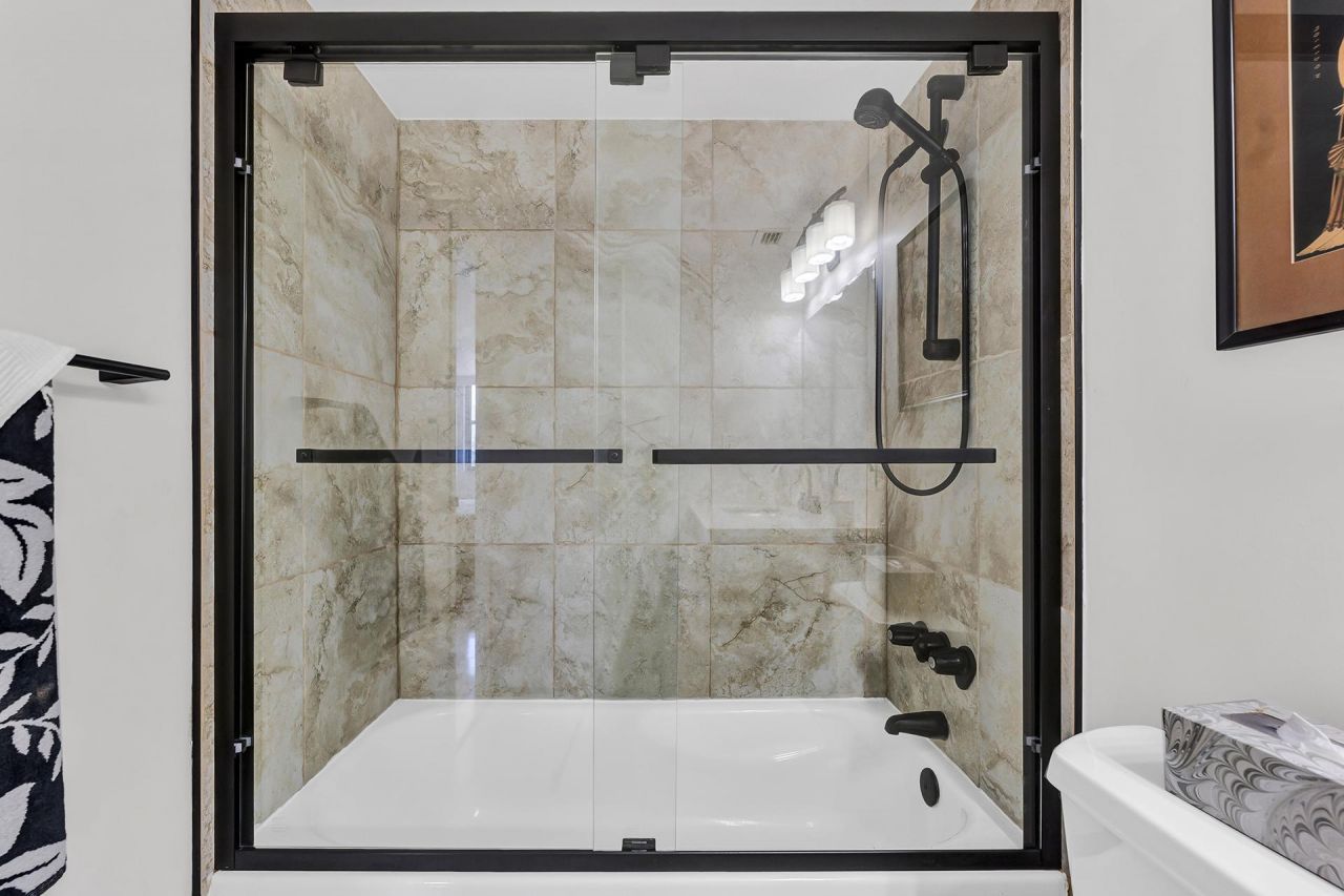 3180 S Ocean Drive, Unit 316, Hallandale Beach, FL 33009 Photo