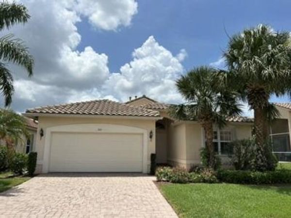 360 NW Shoreline Circle N, Port Saint Lucie, FL 34986