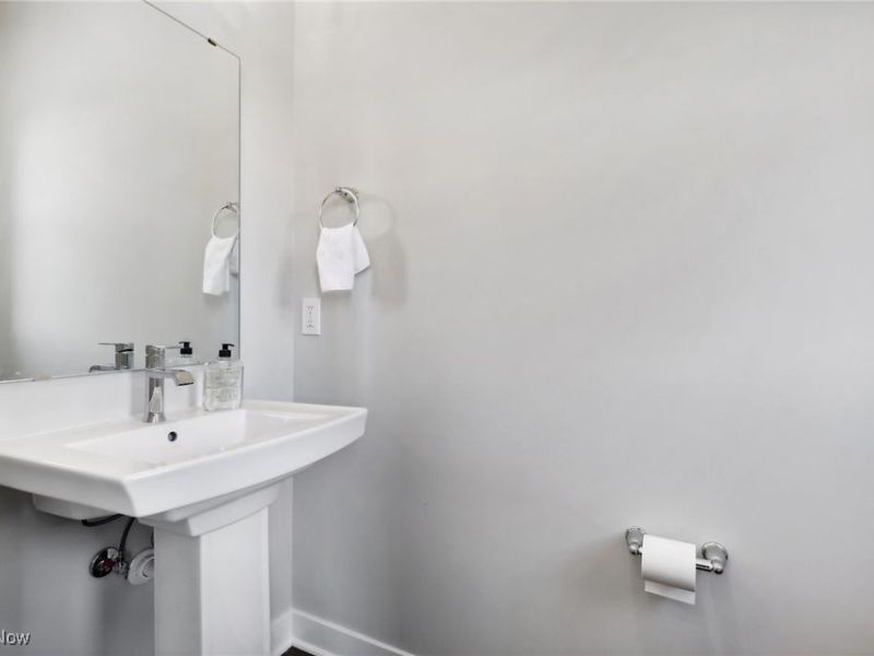 11225 N Park Place, Unit 19, Cleveland, OH 44104 Photo 19