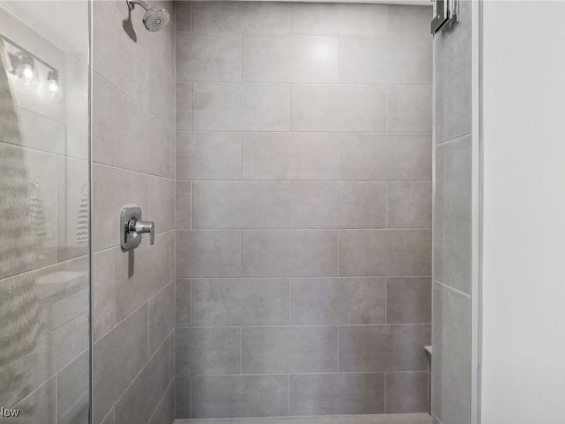 11225 N Park Place, Unit 19, Cleveland, OH 44104 Photo 34