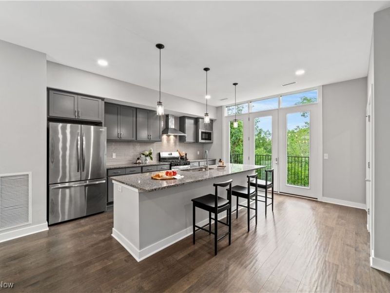 11233 N Park Place, Unit 23, Cleveland, OH 44104 Photo 12