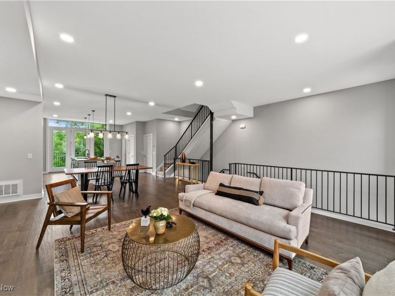 11233 N Park Place, Unit 23, Cleveland, OH 44104 Photo 16