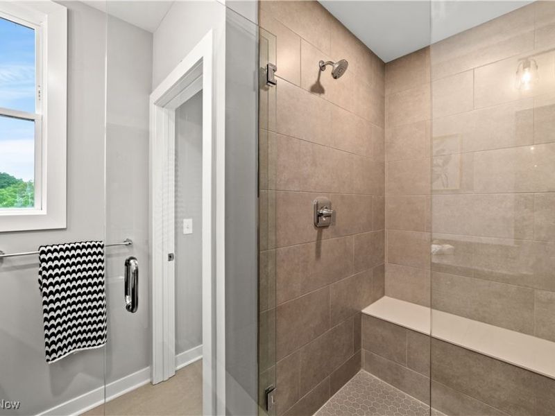 11233 N Park Place, Unit 23, Cleveland, OH 44104 Photo 26