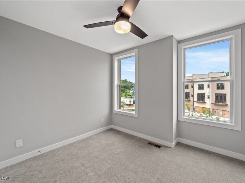 11233 N Park Place, Unit 23, Cleveland, OH 44104 Photo 28