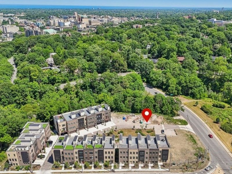 11233 N Park Place, Unit 23, Cleveland, OH 44104 Photo 3