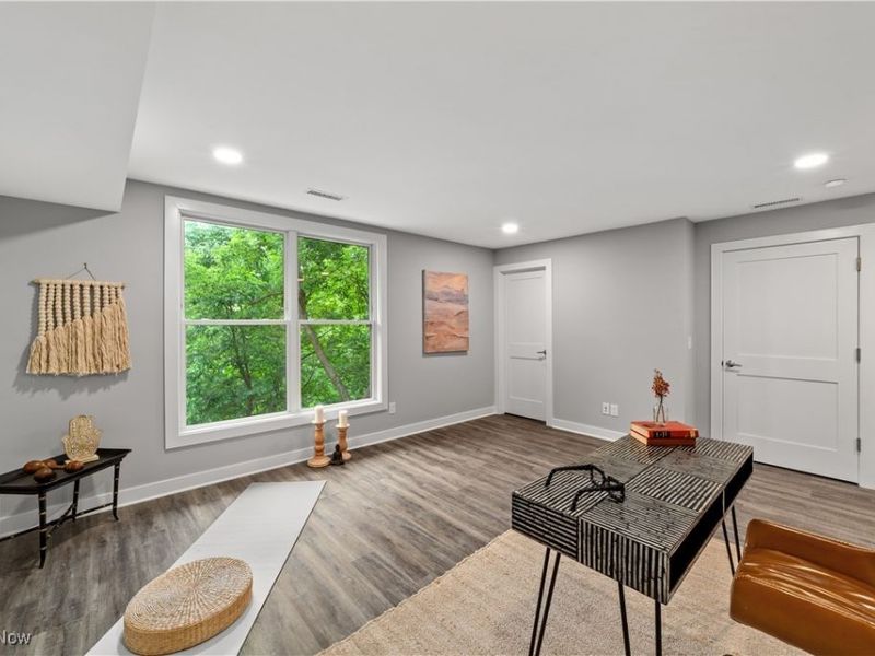 11233 N Park Place, Unit 23, Cleveland, OH 44104 Photo 40