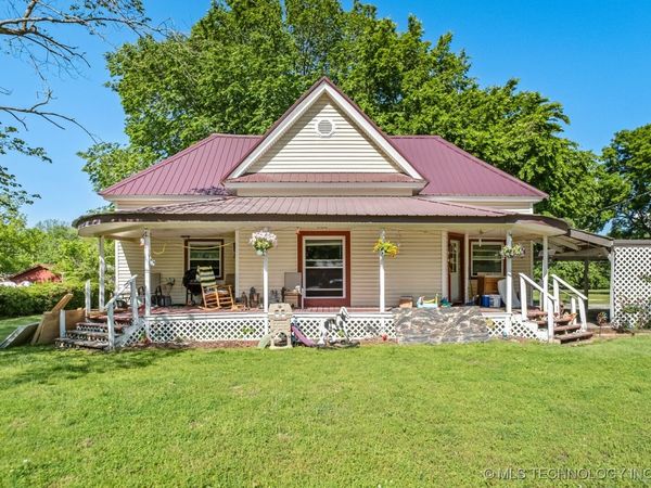 321 E Delaware, Westville, OK 74965