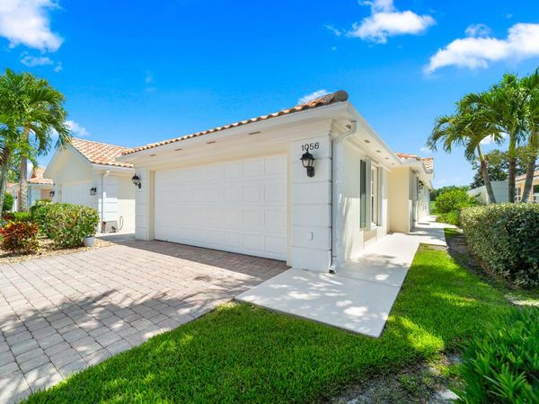 1056 SW Balmoral Trace, Stuart, FL 34997