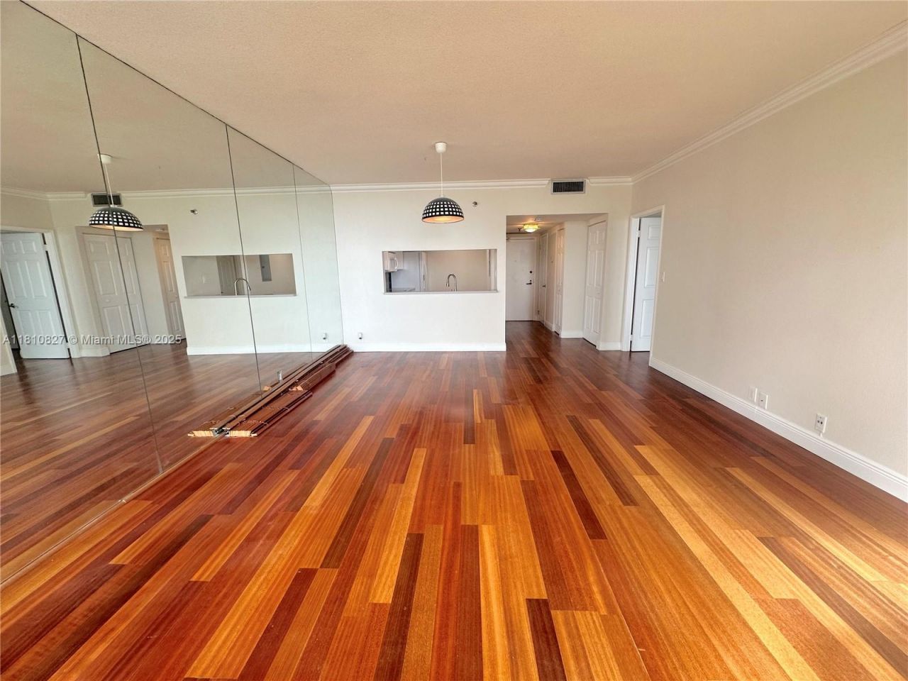 520 Brickell Key Dr, Unit A811, Miami, FL 33131 Photo