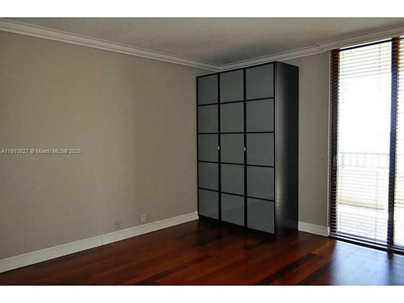 520 Brickell Key Dr, Unit A811, Miami, FL 33131 Photo