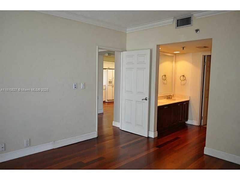 520 Brickell Key Dr, Unit A811, Miami, FL 33131 Photo