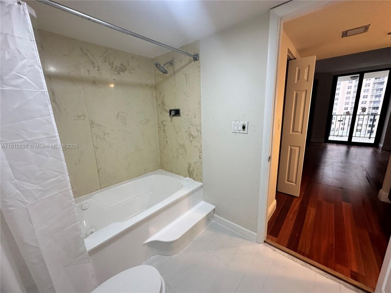 520 Brickell Key Dr, Unit A811, Miami, FL 33131 Photo