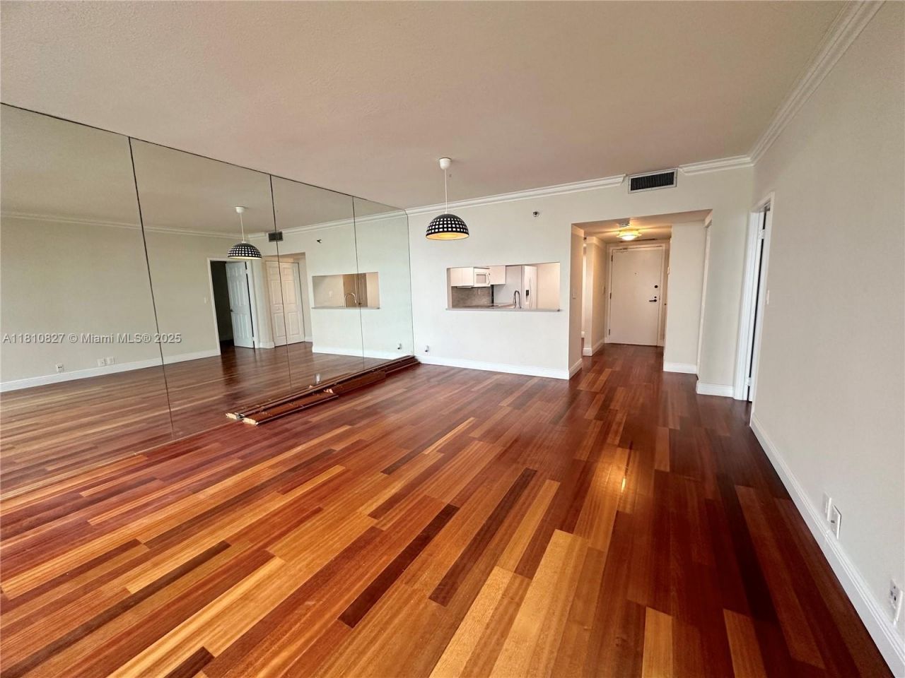 520 Brickell Key Dr, Unit A811, Miami, FL 33131 Photo