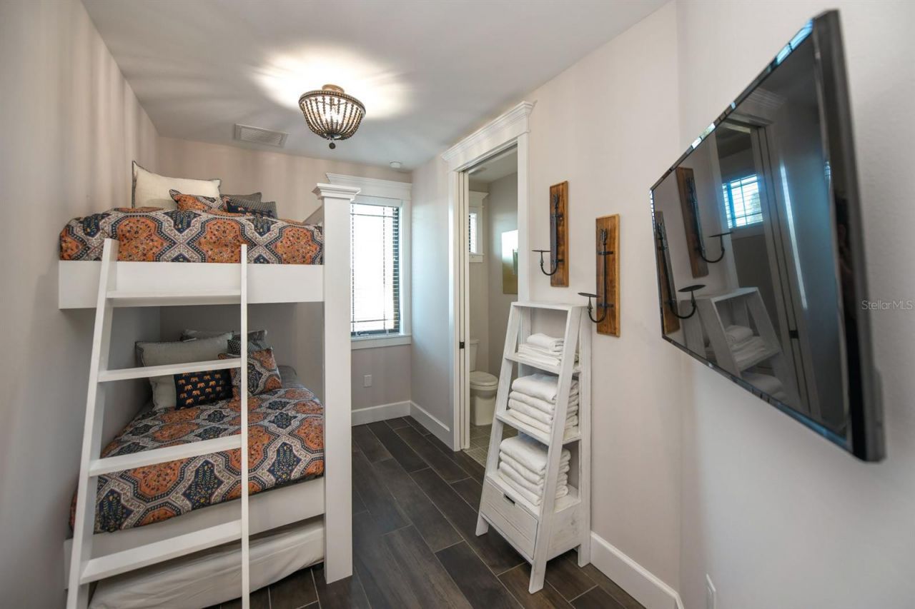 340 Jackson Drive, Sarasota, FL 34236 Photo