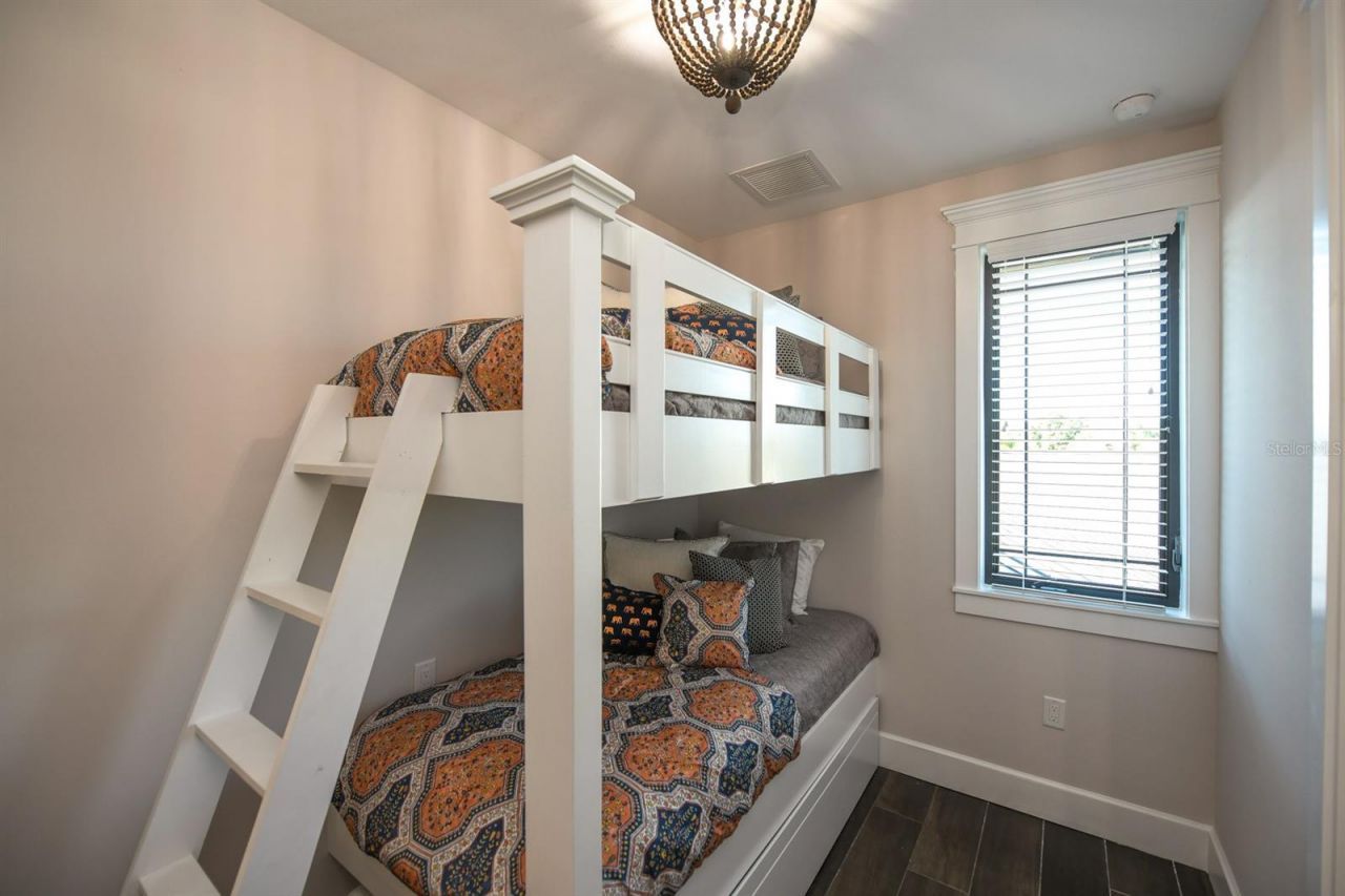 340 Jackson Drive, Sarasota, FL 34236 Photo