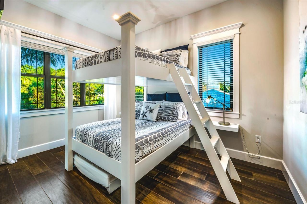 340 Jackson Drive, Sarasota, FL 34236 Photo