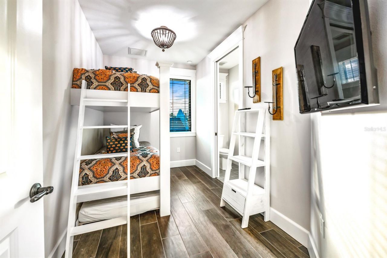 340 Jackson Drive, Sarasota, FL 34236 Photo