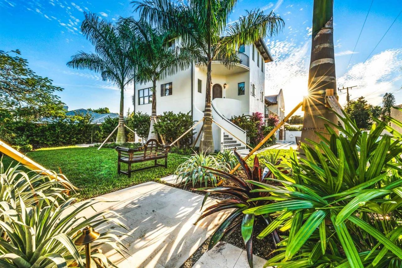 340 Jackson Drive, Sarasota, FL 34236 Photo