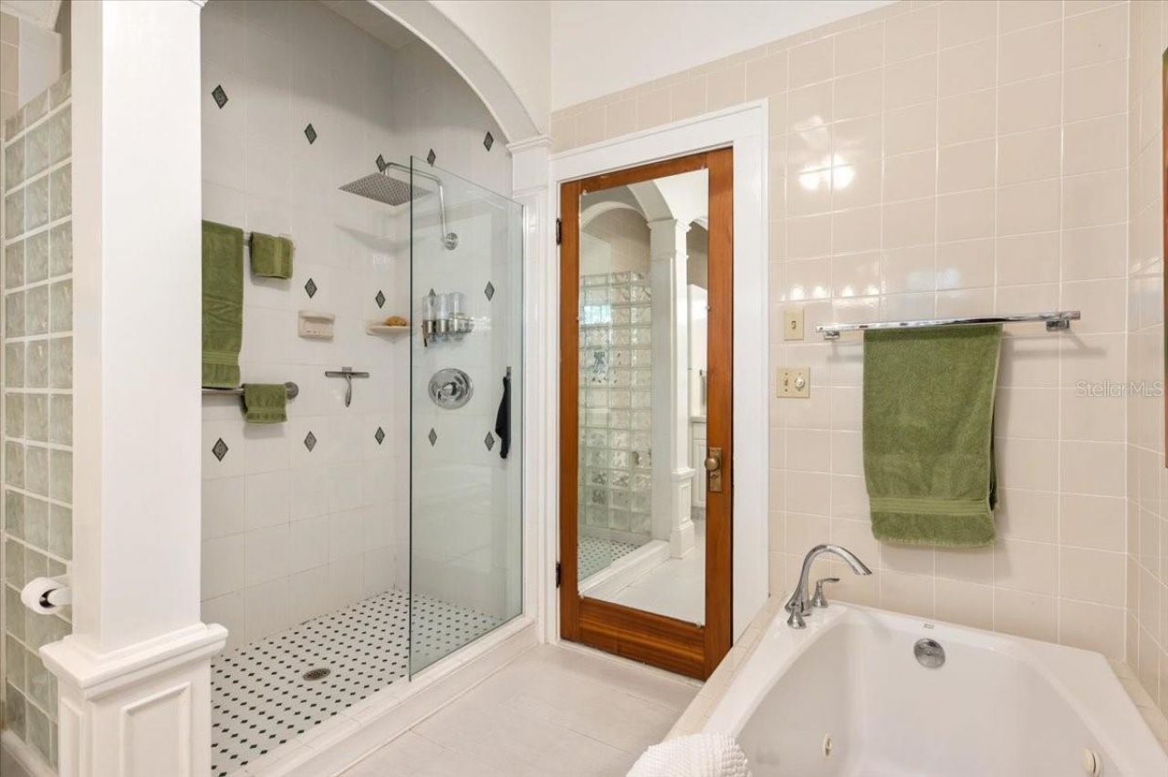 2326 2nd Avenue E, Bradenton, FL 34208 Photo