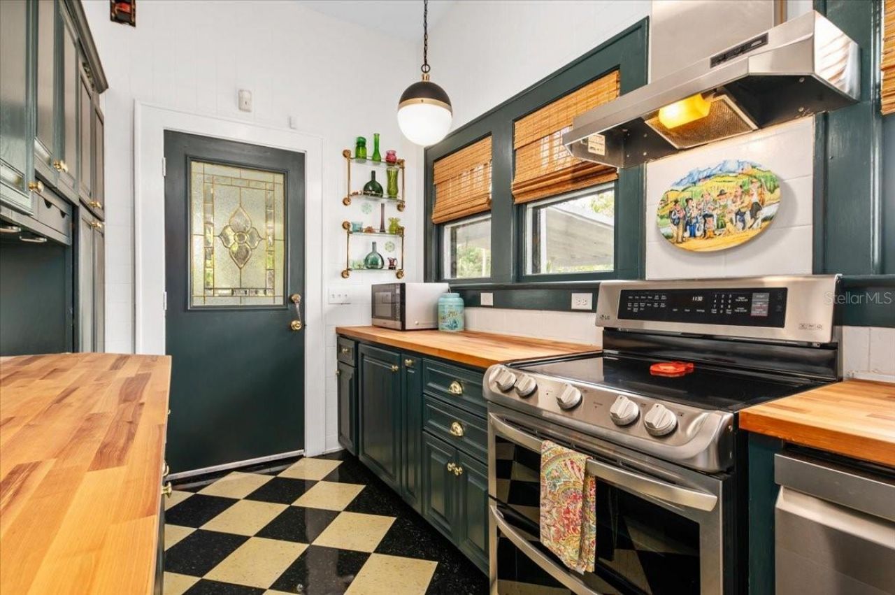 2326 2nd Avenue E, Bradenton, FL 34208 Photo