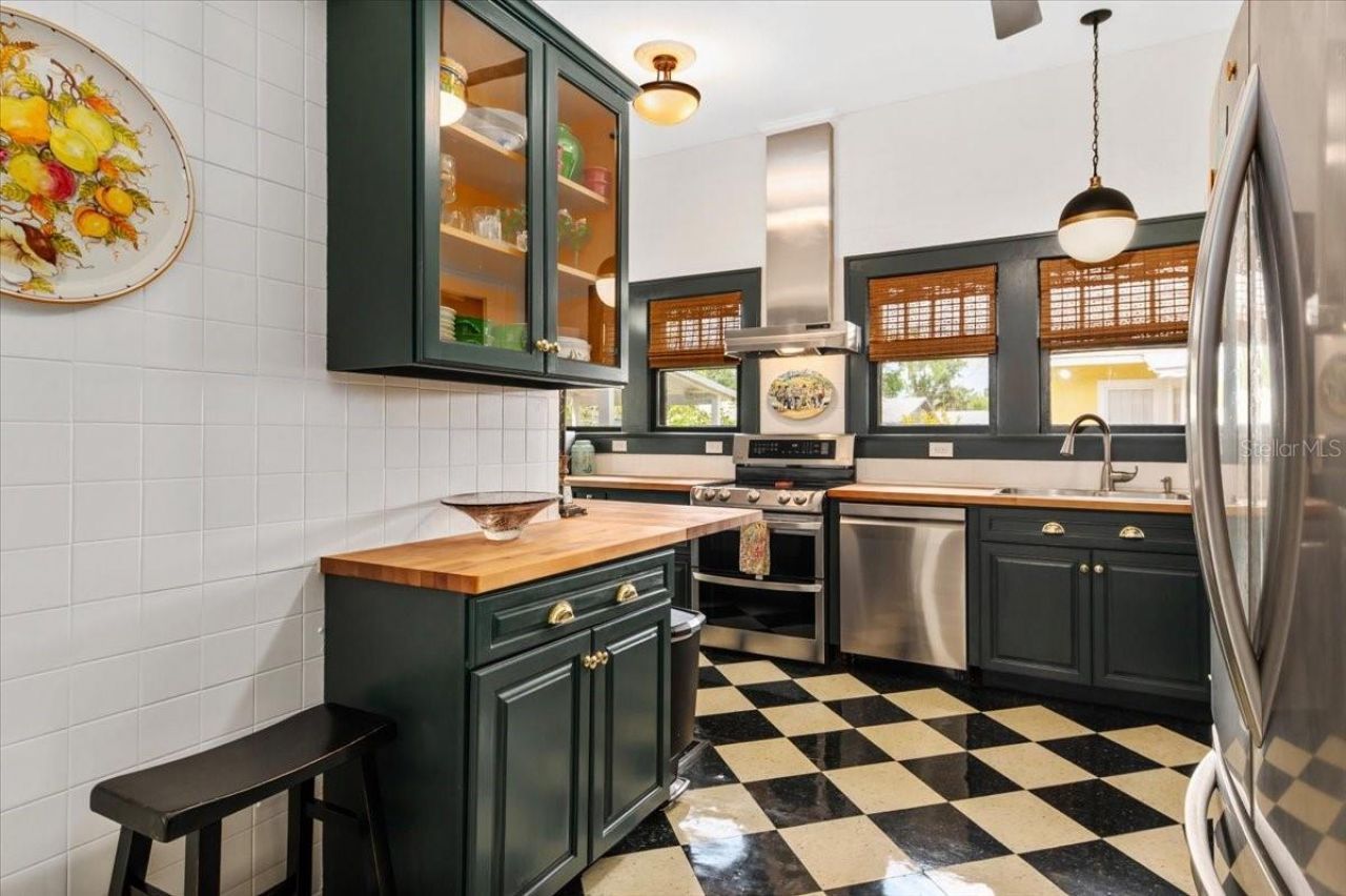 2326 2nd Avenue E, Bradenton, FL 34208 Photo