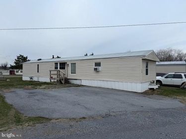 15 LETTI DRIVE, ELIZABETHTOWN, PA 17022